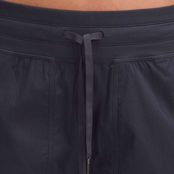 Lululemon Dance Studio Mid Rise Pant *Short* Size 8 - Picture 4 of 9